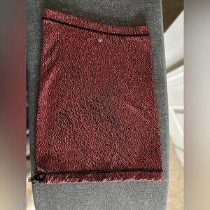 Lululemon turtle neck slip on